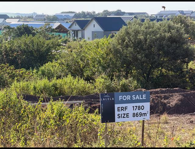 869M² VACANT LAND FOR SALE IN SHEFFIELD BEACH